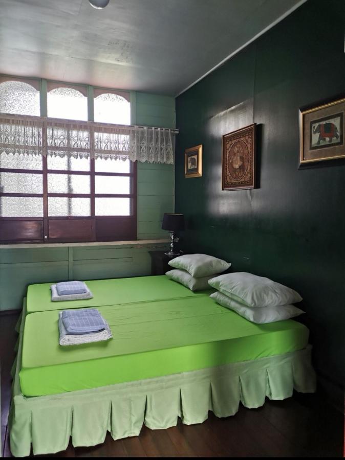 Casa Conchita Bed & Breakfast Taal Экстерьер фото