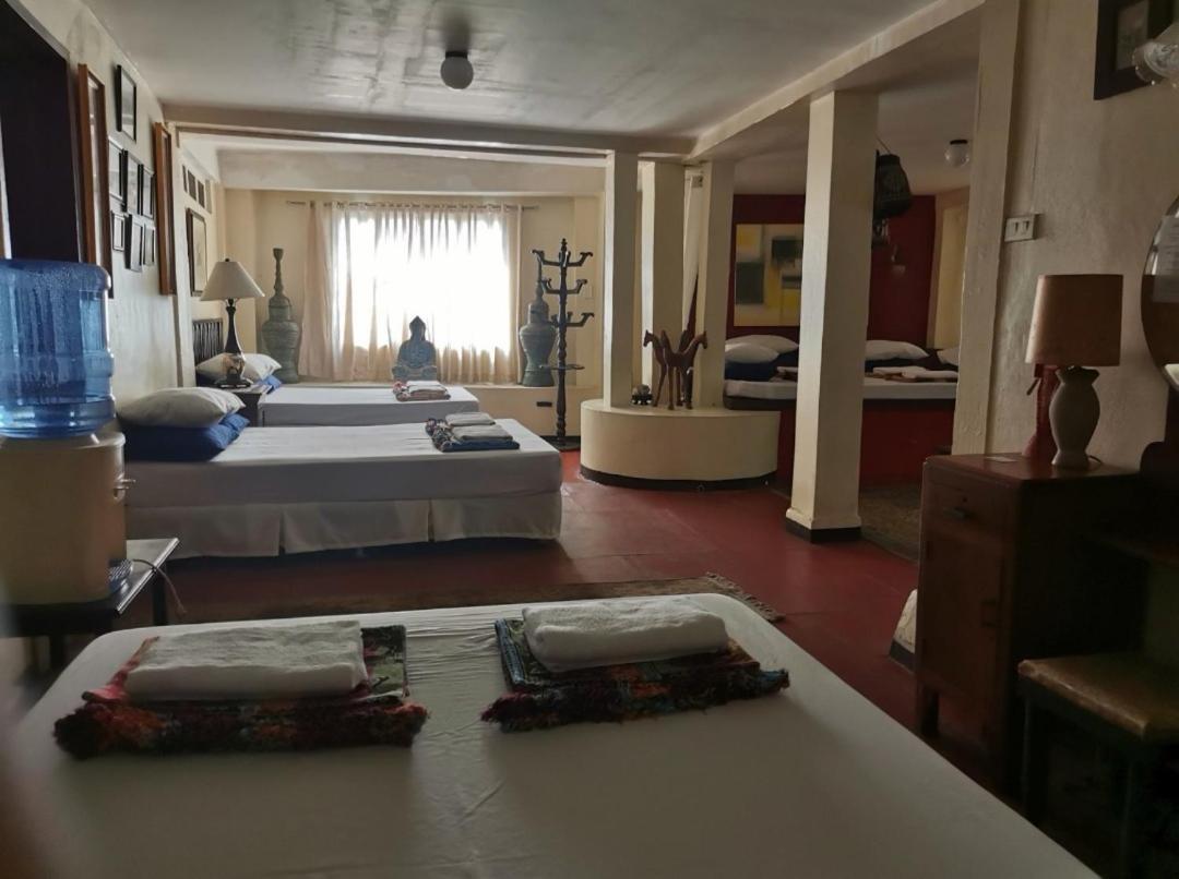 Casa Conchita Bed & Breakfast Taal Экстерьер фото